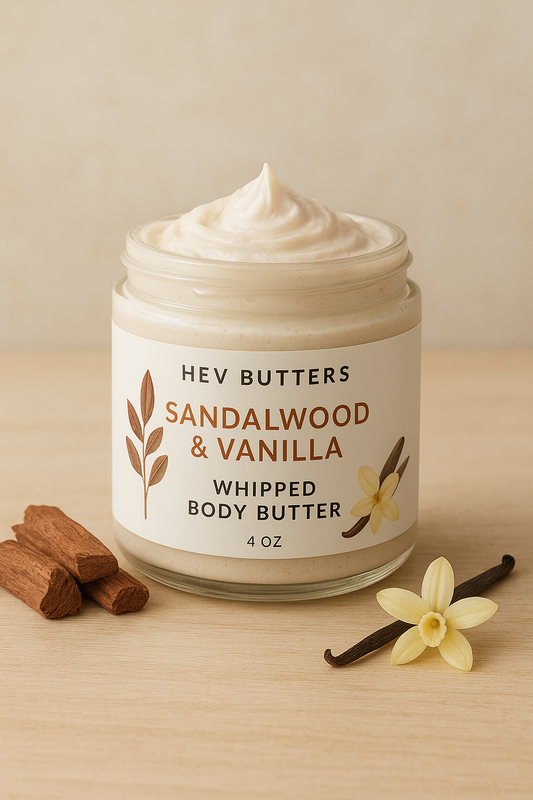Aura – Warm. Grounded. Inviting. (Sandalwood + Vanilla)